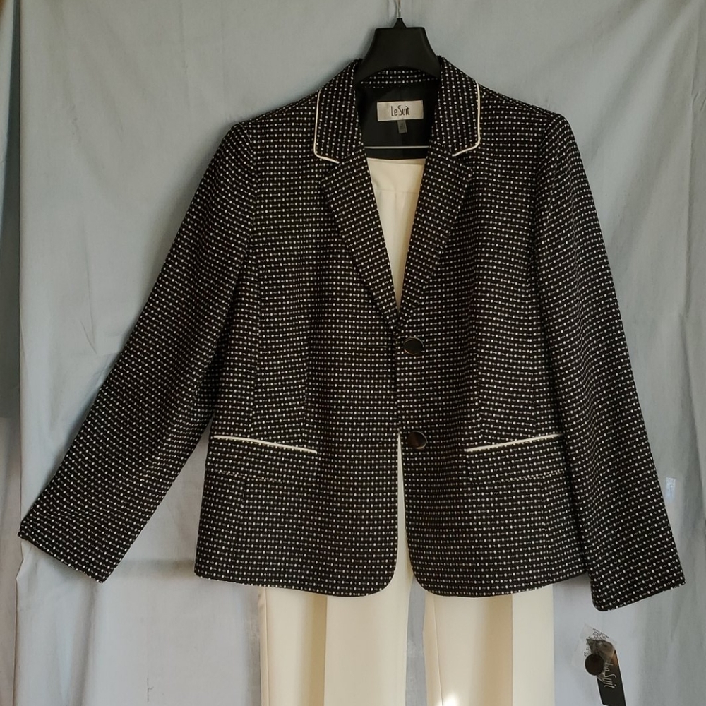 Woman's Pant Suit